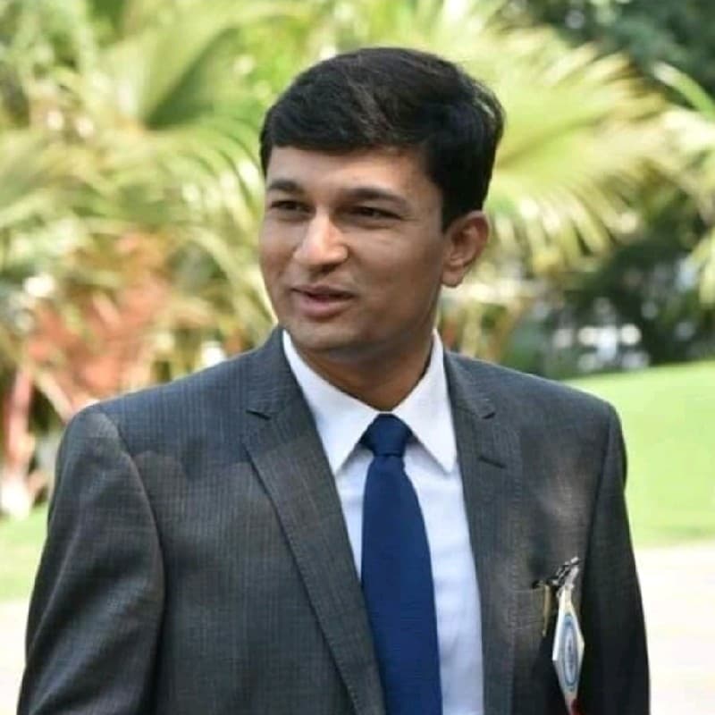 Portrait of Prof. Dr. Abhijit Diwate